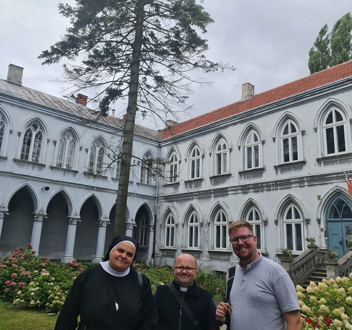 PO ŚLADACH BOŻEJ MATKI (I)